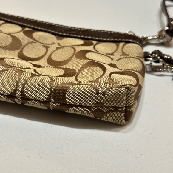 COACH Wristlet Brown Small Purse Signature Jacquard Pleated Monogram - Picture 7 of 14